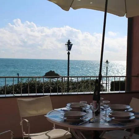 Wind Rose House - By The Beach With Ac Parking