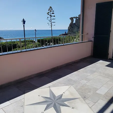 Wind Rose House - By The Beach With Ac Parking * Monterosso al Mare
