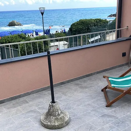 Wind Rose House - By The Beach With Ac Parking