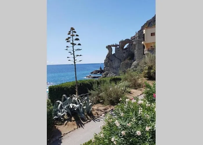 Wind Rose House - By The With Ac & Private Parking Апартаменты *